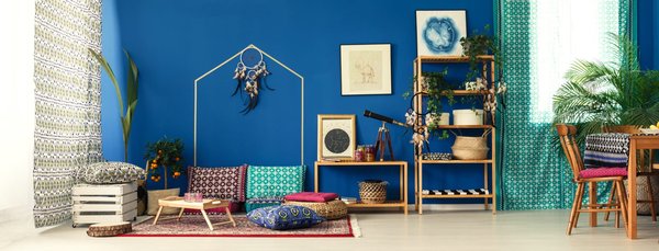 Quels types de lunettes de vue sont tendance et adaptés à une forme de visage ovale?